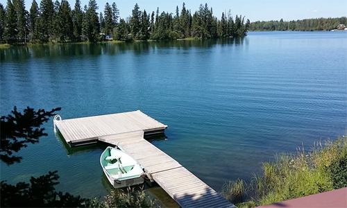 加拿大多伦多城市附近带内湖树林可有机种植的度假庄园